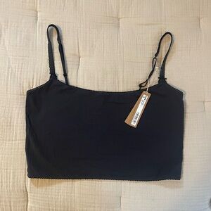 SKIMS - Fits Everybody Picot Trim Cropped Cami - Size M in Onyx